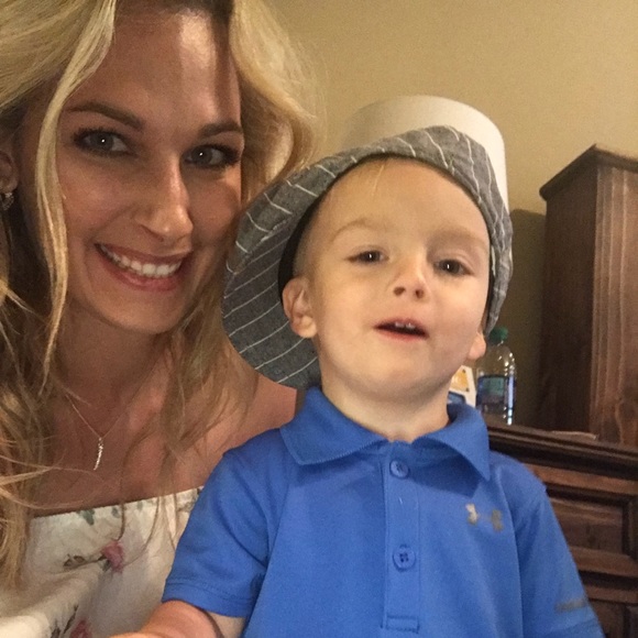 Meet your Posher, Jen - Picture 2 of 4